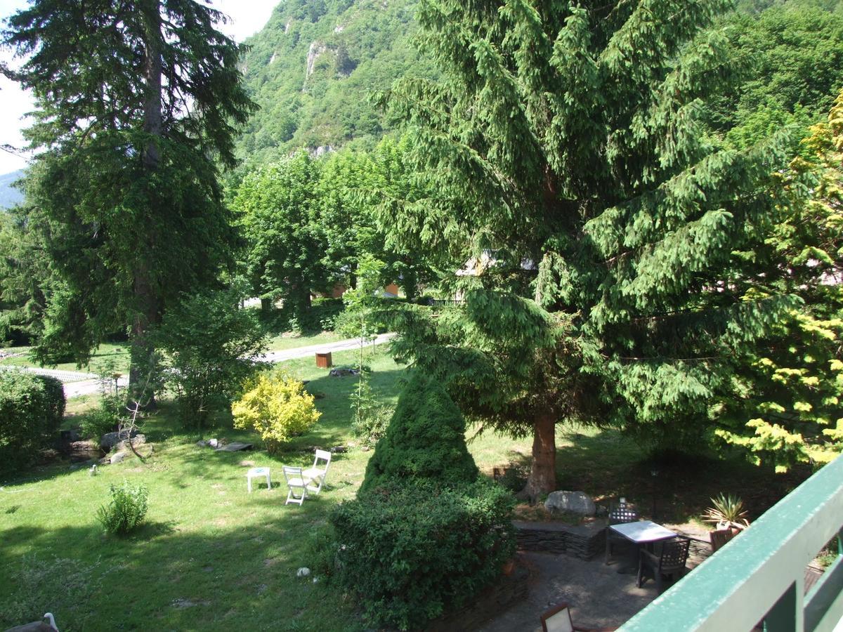 Hotel Du Val D'Aure Cadeac Exterior photo