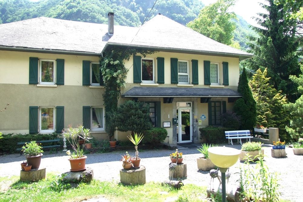 Hotel Du Val D'Aure Cadeac Exterior photo