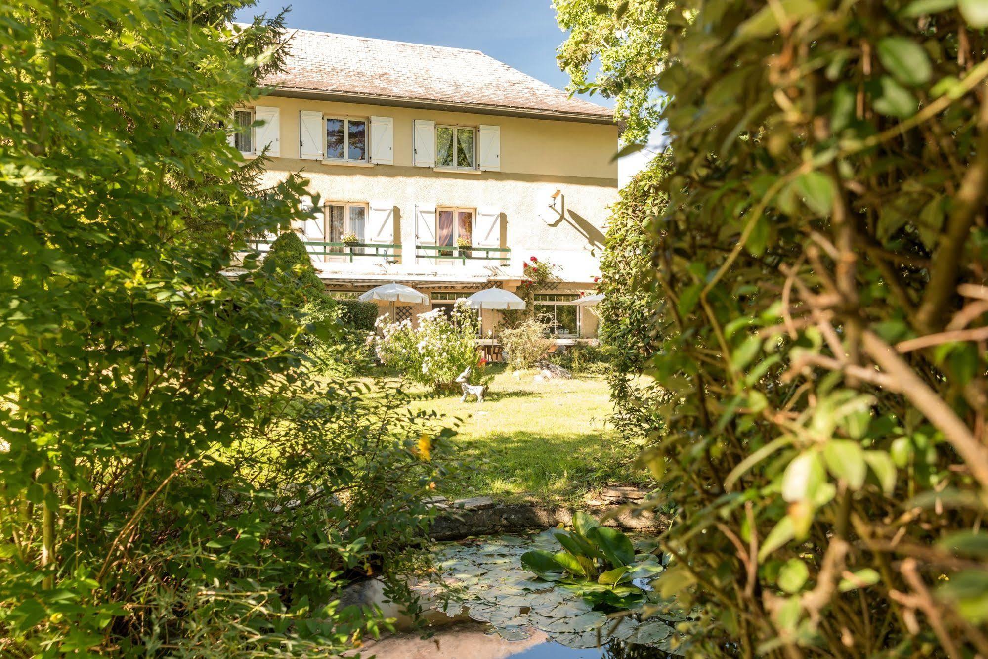 Hotel Du Val D'Aure Cadeac Exterior photo